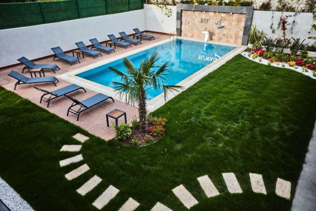 Ruwais Hotel Çeşme Buitenkant foto